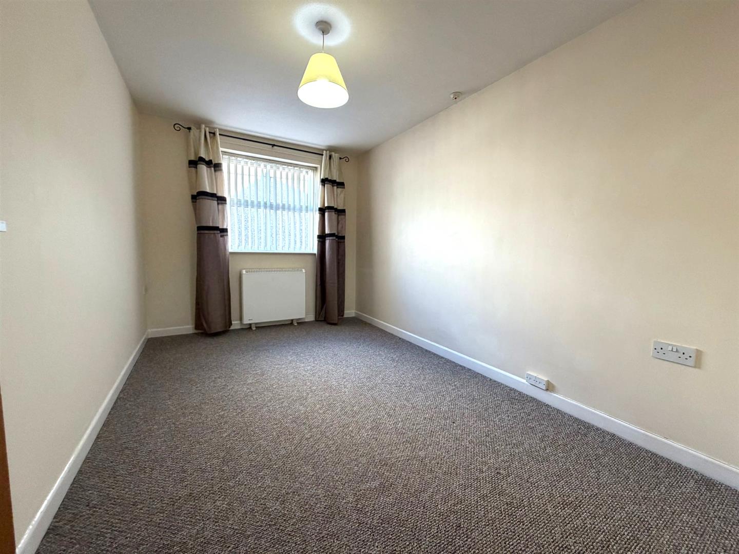 Dumbarton House Court , Bryn Y Mor Crescent, Swansea, SA1 4QX